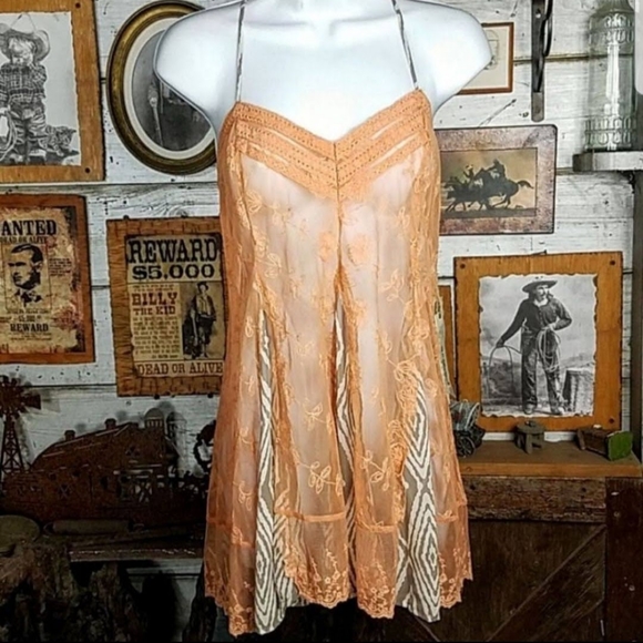 Buckle Tops - NWT Gimmicks by BKE top